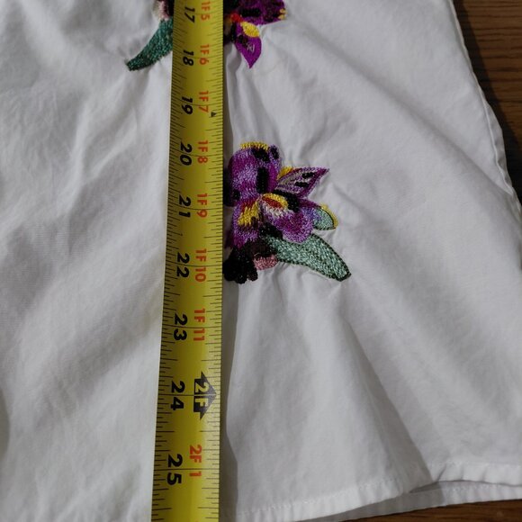 Etro Embroidered Beaded Blouse Floral Cotton Button Up Size 48 Made In Italy - Picture 9 of 12